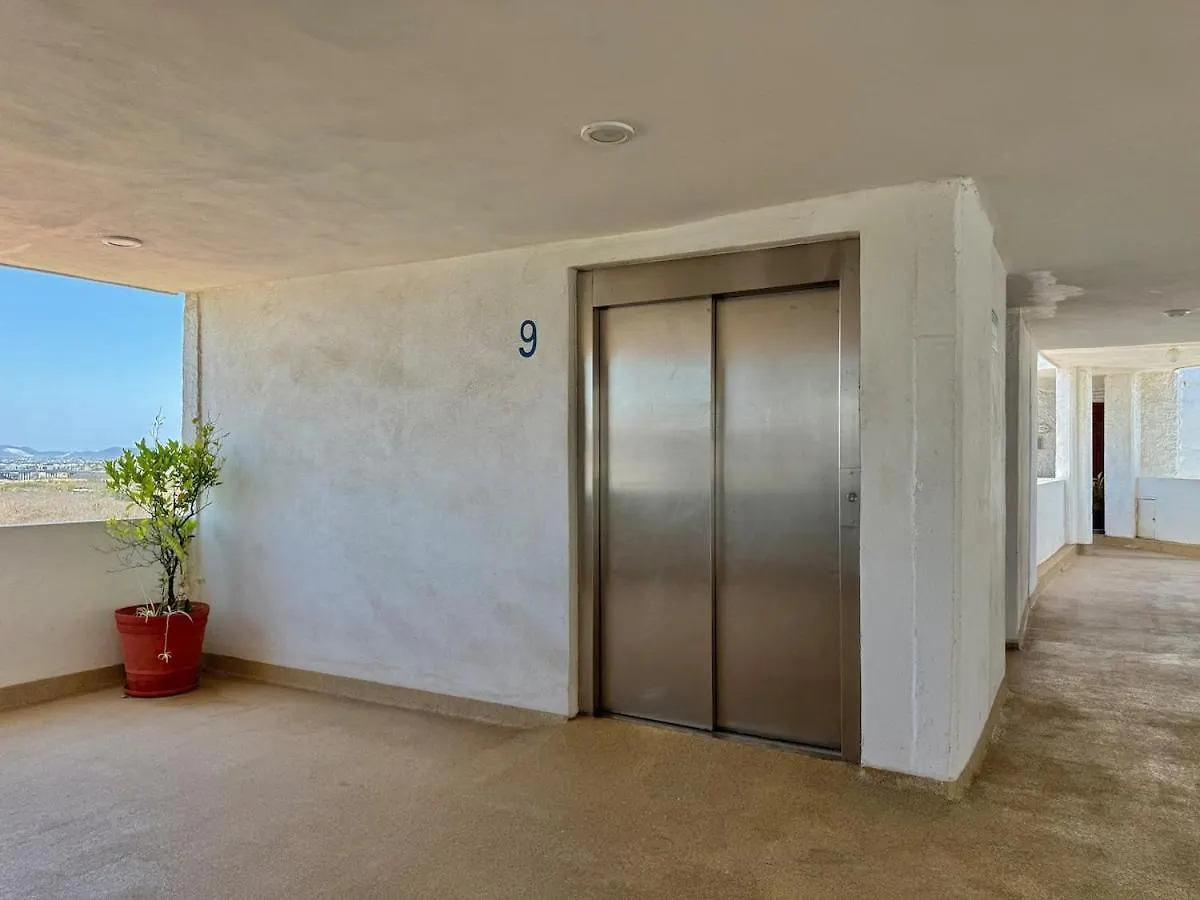 Quiet Apartment With Pool Right On The Beach Mazatlán