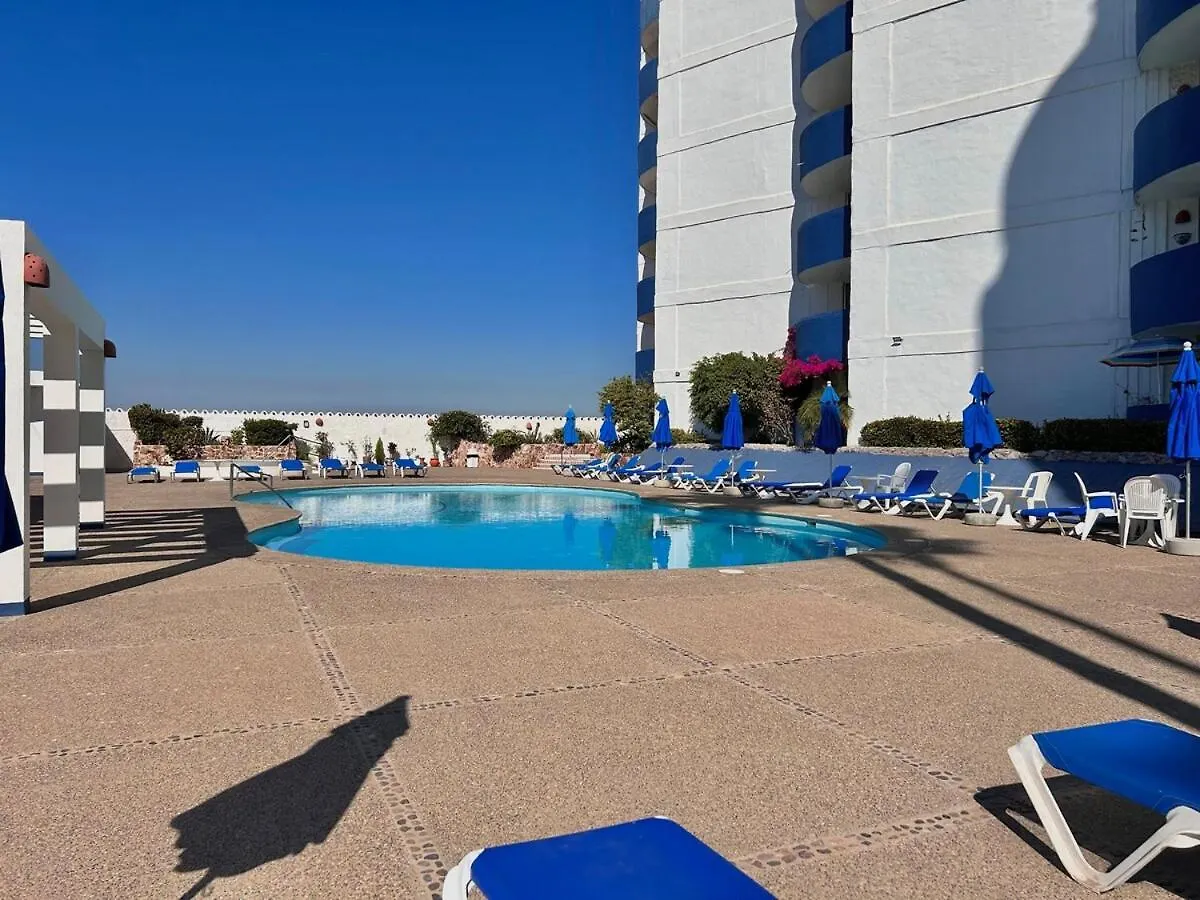 Quiet Apartment With Pool Right On The Beach Mazatlán