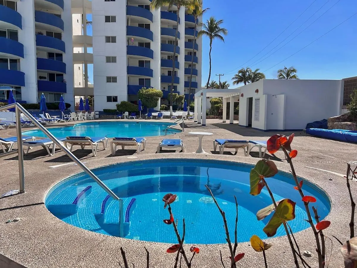 Quiet Apartment With Pool Right On The Beach Mazatlán 0*,