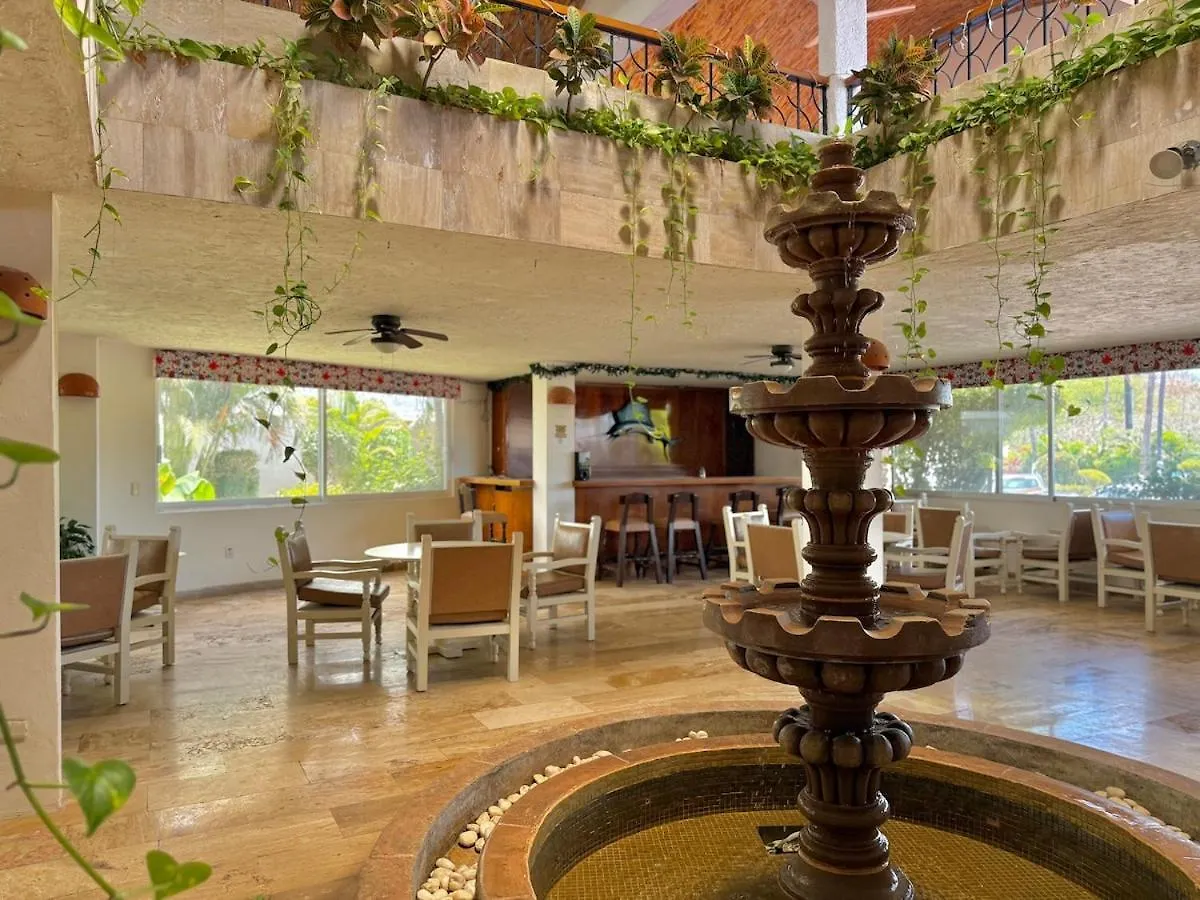 Quiet Apartment With Pool Right On The Beach Mazatlán