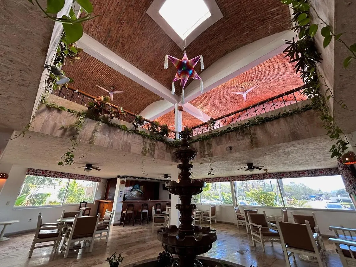 Quiet Apartment With Pool Right On The Beach Mazatlán